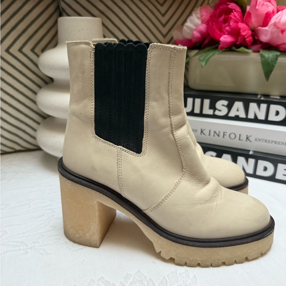 Free People Cream and Black Heeled Chelsea Boots - Picture 11 of 11